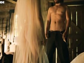 Сара-Джинн Лабросс голая, Максим Морин голая, Жюли ЛеБретон голая, Мелоди Кир голая – Истории холмов s01e02, e04, e06, e07, e08 (2015)