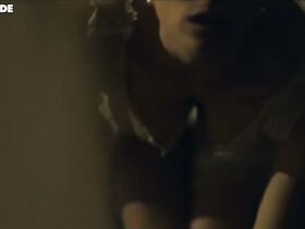 Сара-Джинн Лабросс голая, Максим Морин голая, Жюли ЛеБретон голая, Мелоди Кир голая – Истории холмов s01e02, e04, e06, e07, e08 (2015) #12