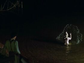 Патриша Аркетт голая – Дикий цветок (1991) #4