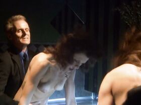 Розанна Аркетт голая, Ева Еничкова голая, Тэнджи Эмброуз голая, Шэннан Ли голая, Джои Хаус голая – Анатомия порока (2001) #4