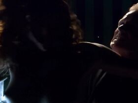 Розанна Аркетт голая, Ева Еничкова голая, Тэнджи Эмброуз голая, Шэннан Ли голая, Джои Хаус голая – Анатомия порока (2001) #7