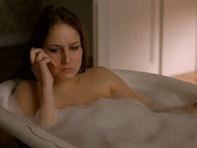 Лили Собески секси, Тара Фитцджеральд голая – Проклятое место (2006) #7