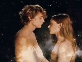 Фабьенн Баб секси, Кейт Моран голая – Встречи после полуночи (2013) #4