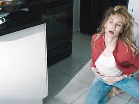 Лили Болдуин голая – Swallowed (2016) #3