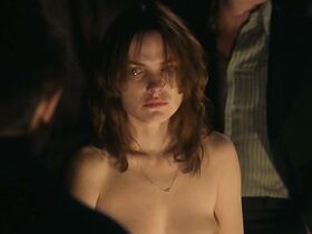 Натали Нель голая – Поруганная любовь (1978) #8