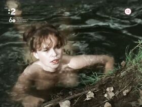 Яна Зварикова голая, Петра Ванчикова голая – Alžbetin dvor s01 (1986) #6