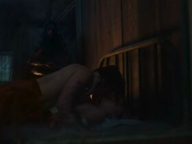 Анналиса Кокрейн секси, Джакара Смит секси – Навстречу тьме s01e12 (2019) #12