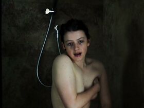 Сара Уэст секси, Самара Уивинг голая – Плохая девочка (2016)