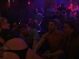 Эмили Мид секси, Элла Смит голая – Двойка s03e05 (2019) #7