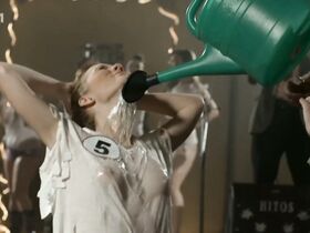 Петра Несвачилова секси, Вероника Шёнова голая, Яна Стрыкова голая, Линда Свободова голая, Зузана Вовала голая, Ленка Заградницка голая – Škoda lásky s01e05 (2013) #8