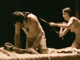 Летисия Уихара голая, Яри Лоренцо голая, Люсия Муноз голая, Эванхелина Соса голая, Майя Сапата голая – Закон Ирода (1999) #3