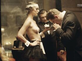 Рома Гонсёровская секси, Джулия Конарска секси, Орина Краевска секси – Бодо s01e06-08 (2016) #10