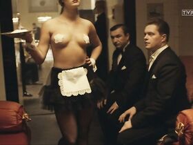 Рома Гонсёровская секси, Джулия Конарска секси, Орина Краевска секси – Бодо s01e06-08 (2016) #8