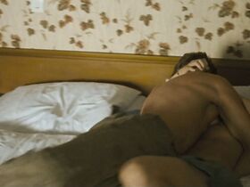 Джулия Роза Стокл голая, Надя Фогель голая, Сабрина Рейтер секси – Смерть в три дня: Часть вторая (2006) #9