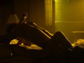 Вивиан ЭнДжи голая, Лианнет Боррего голая – Закатать в асфальт (2018)