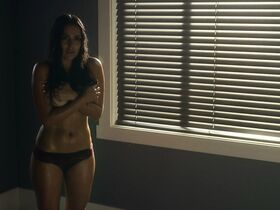 Вивиан ЭнДжи голая, Лианнет Боррего голая – Закатать в асфальт (2018) #12