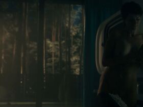 Полина Валендзяк голая, Майя Осташевска голая, Магдалена Вробель голая, Моника Стельмасяк голая – Сейчас я лгу (2019) #4