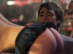 Эмили Эддисон голая, Мойра Мерфи голая, Эрика Джордан голая, Джули Барзмен голая, Кайли Нэш голая, Кристин Нгуен голая, Энджи Сэвидж голая, Аманда Уорд голая – Секс-пленка со знаменитостями (2012) #6