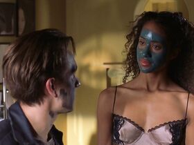 Дженнифер Моррисон голая, Эринн Бартлетт голая, Чен Лосон секси, Джули Вейкел секси – Лихорадка по девчонкам (2002) #14