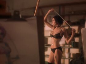 Дженнифер Моррисон голая, Эринн Бартлетт голая, Чен Лосон секси, Джули Вейкел секси – Лихорадка по девчонкам (2002) #4