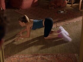 Дженнифер Моррисон голая, Эринн Бартлетт голая, Чен Лосон секси, Джули Вейкел секси – Лихорадка по девчонкам (2002) #7