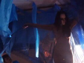 Трэйси Эшборн голая, Яна Джордан голая – Мисирлу (2017) #7