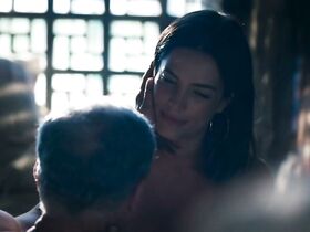 Габи Эспино голая – Игра с огнем s01e01-08 (2019) #17