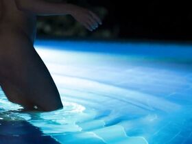 Габи Эспино голая – Игра с огнем s01e01-08 (2019) #7