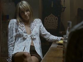 Монит Мазур голая, Тува Новотны голая – В дурмане (2005) #6