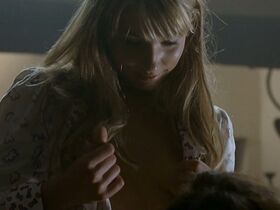 Монит Мазур голая, Тува Новотны голая – В дурмане (2005) #9