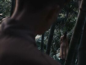 Кортни Итон секси – Perfect (2018) #14