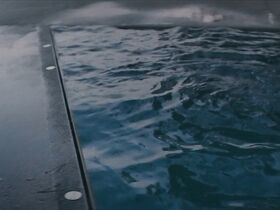 Кортни Итон секси – Perfect (2018) #9