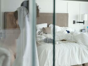 Агустина Куинси голая, Габриэла Картол голая – Горничная (2018) #5