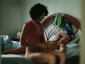 Мария Флор голая – Братья Фрейтас s01e06 (2019) #11