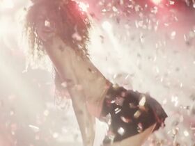 Мария Флор голая – Братья Фрейтас s01e06 (2019) #3