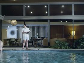 Эмили Элисия Лоу голая, Жак Холлэнд голая – Фрэнк и Ава (2018) #4