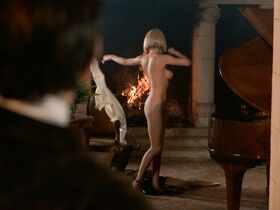 Дженнифер Инч голая, Софи Фавьер голая – Распутница (1984) #12