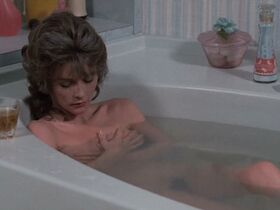 Корнелия Шарп голая, Марго Киддер голая – Реинкарнация Питера Прауда (1975)