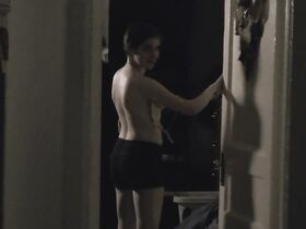 Меган Мэсси голая, Эбигейл Парр голая, Саванна Мари голая – Тварь (2018) #3
