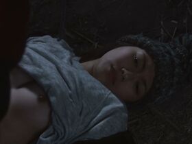 Сиори Дои голая, Фуми Никайдо голая – На берегу реки (2018) #18