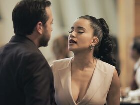 Паулина Гайтан голая – Страж Дьявола s02e01-05 (2019) #4