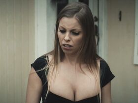 Бритни Эмбер голая, Клейо Валентьен голая, Кристин Нгуен голая, Чери Девилль голая, Коуди Рени Камерон голая, Ребекка Лав секси – Девушки, пушки и кровь (2019) #18