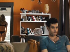 Джоди Тёрнер-Смит голая, Натали Холл секси – Джетт s01e06 (2019) #4