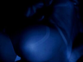 Мария Оллред секси, Джули Уэбб секси – Структура падения (2018) #4