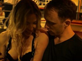 Мария Оллред секси, Джули Уэбб секси – Структура падения (2018) #9