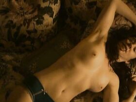 Наталия Гальгани голая, Тринидад Гонзалес голая – Бонсай (2009) #12