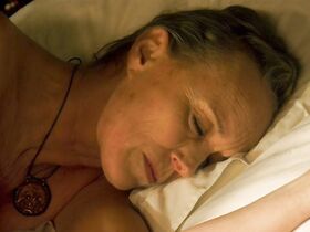 Лиза Белла голая, Джоди Кристиансон голая, Каньехтио Хорн голая – Театр абсурда (2011) #6