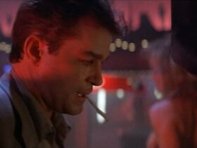 Кари Вурер голая, Бриттани Мерфи секси, Сандра Тейлор голая – Феникс (1998) #10