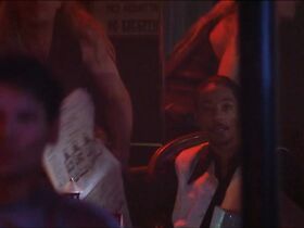 Кари Вурер голая, Бриттани Мерфи секси, Сандра Тейлор голая – Феникс (1998) #3