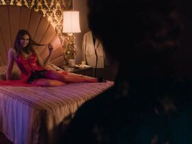 Джеки Тон секси, Кейт Нэш секси – Блеск s03e08-10 (2019) #10